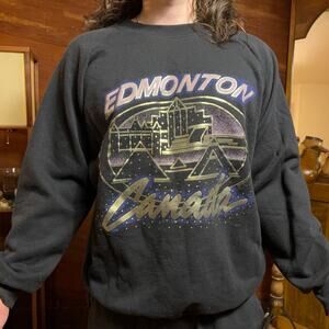 VINTAGE Edmonton Canada Sweatshirt Size XL Cityscape Graphic Print Retro